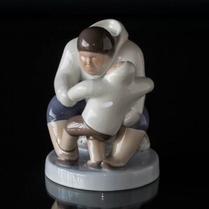 Bing og Grøndahl - Inuit with child - 2412 Karl Kristoffersen